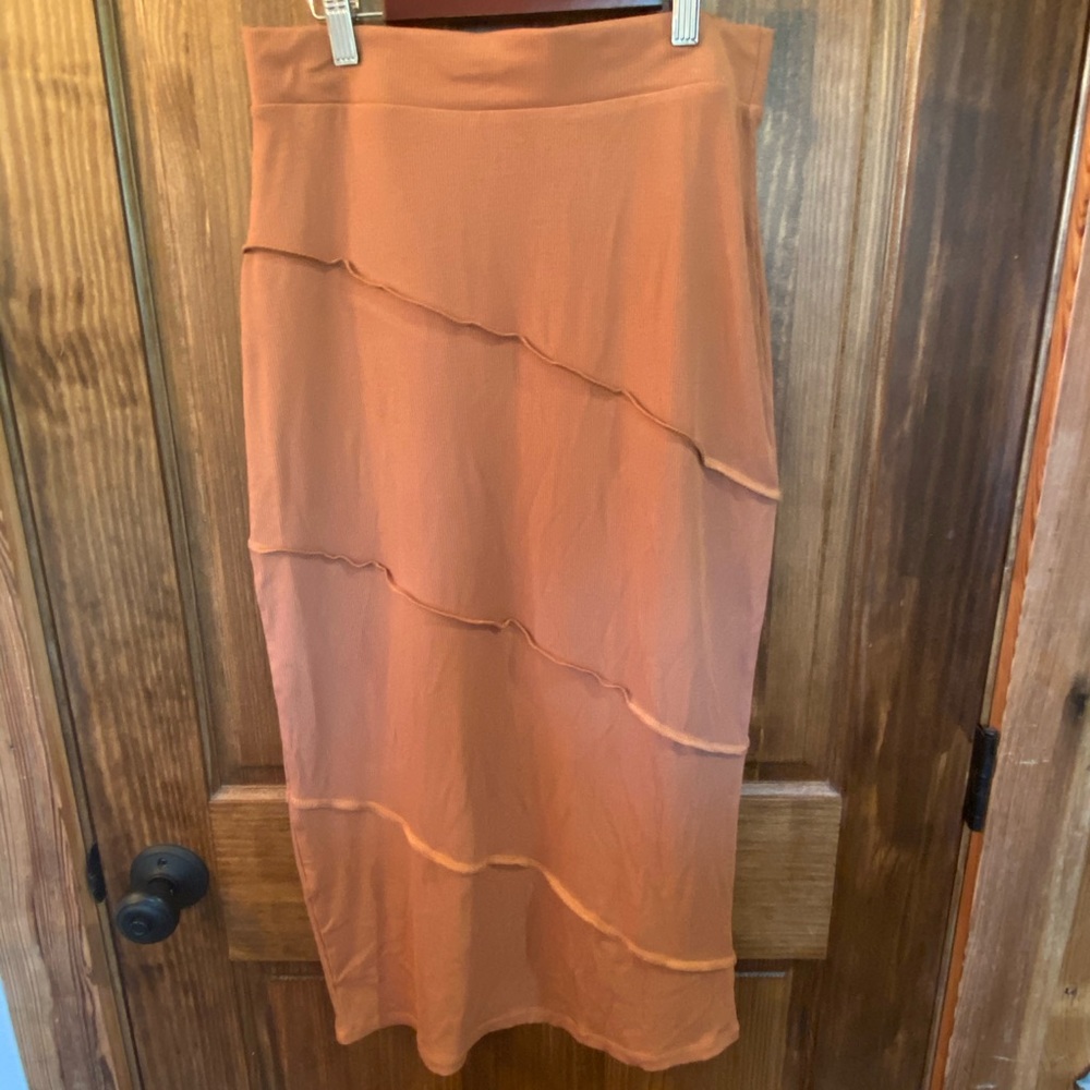 Cato Pencil Skirt